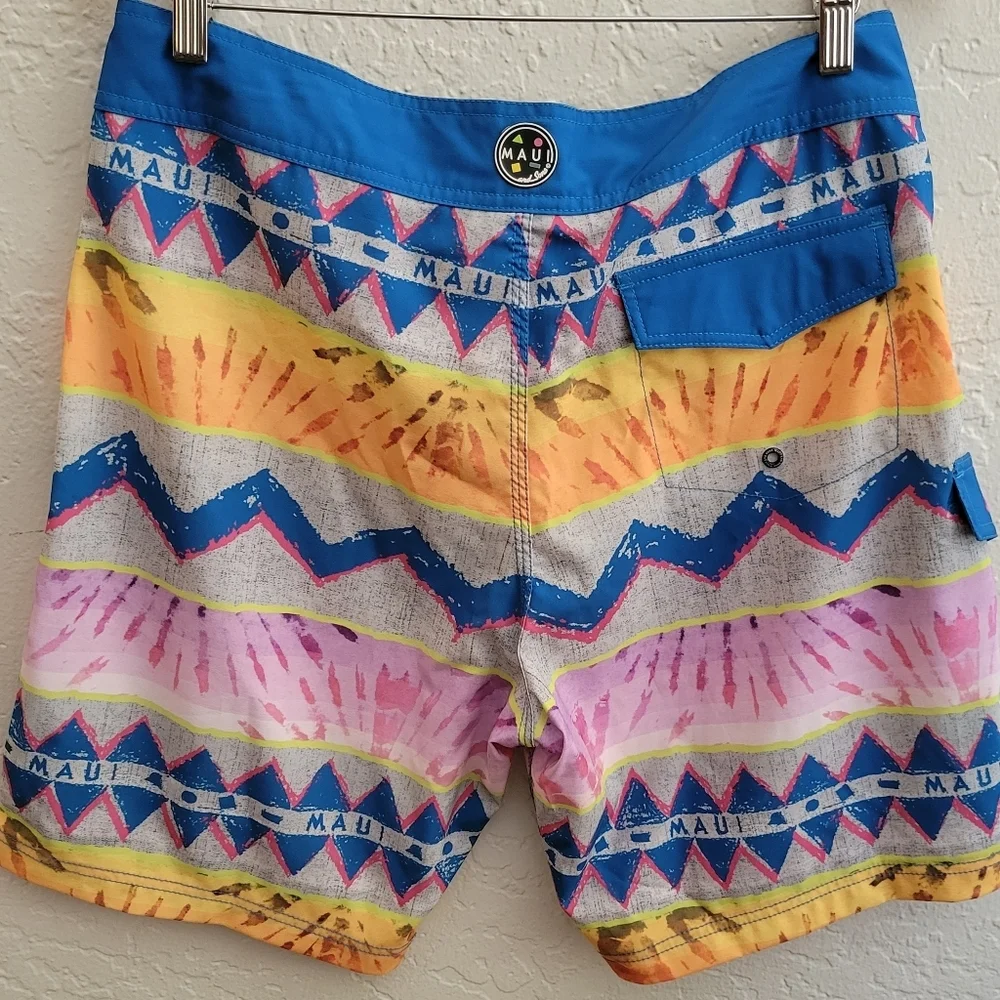 Maui and Sons Board Shorts Size 32